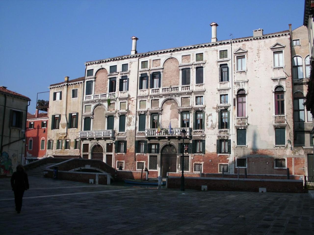 Appartamenti Inside Palazzo Foscarini Veneţia Exterior foto
